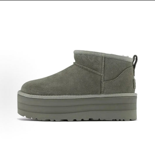 UGG