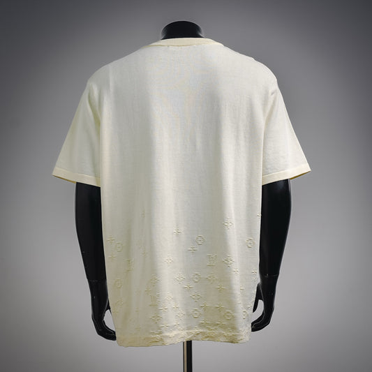 T-shirt con iniziali LV impresse