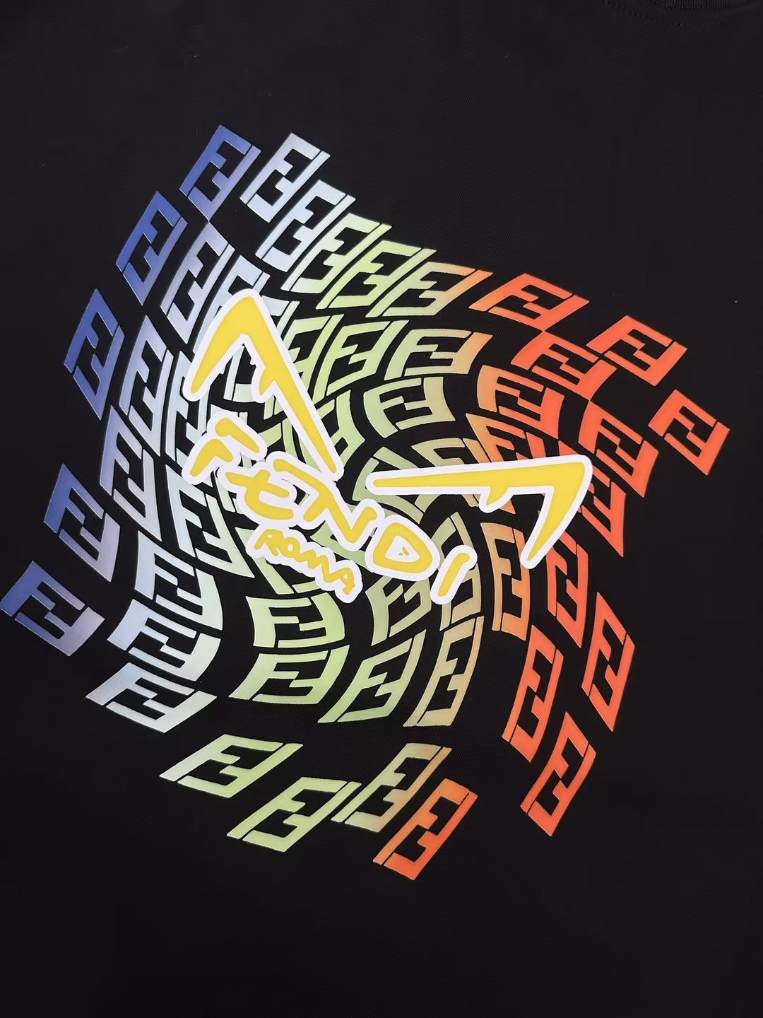 T-SHIRT FENDI